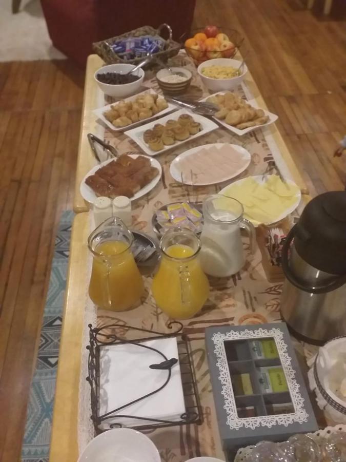 Hostal Los Pinos بويرتو ناتالز المظهر الخارجي الصورة
